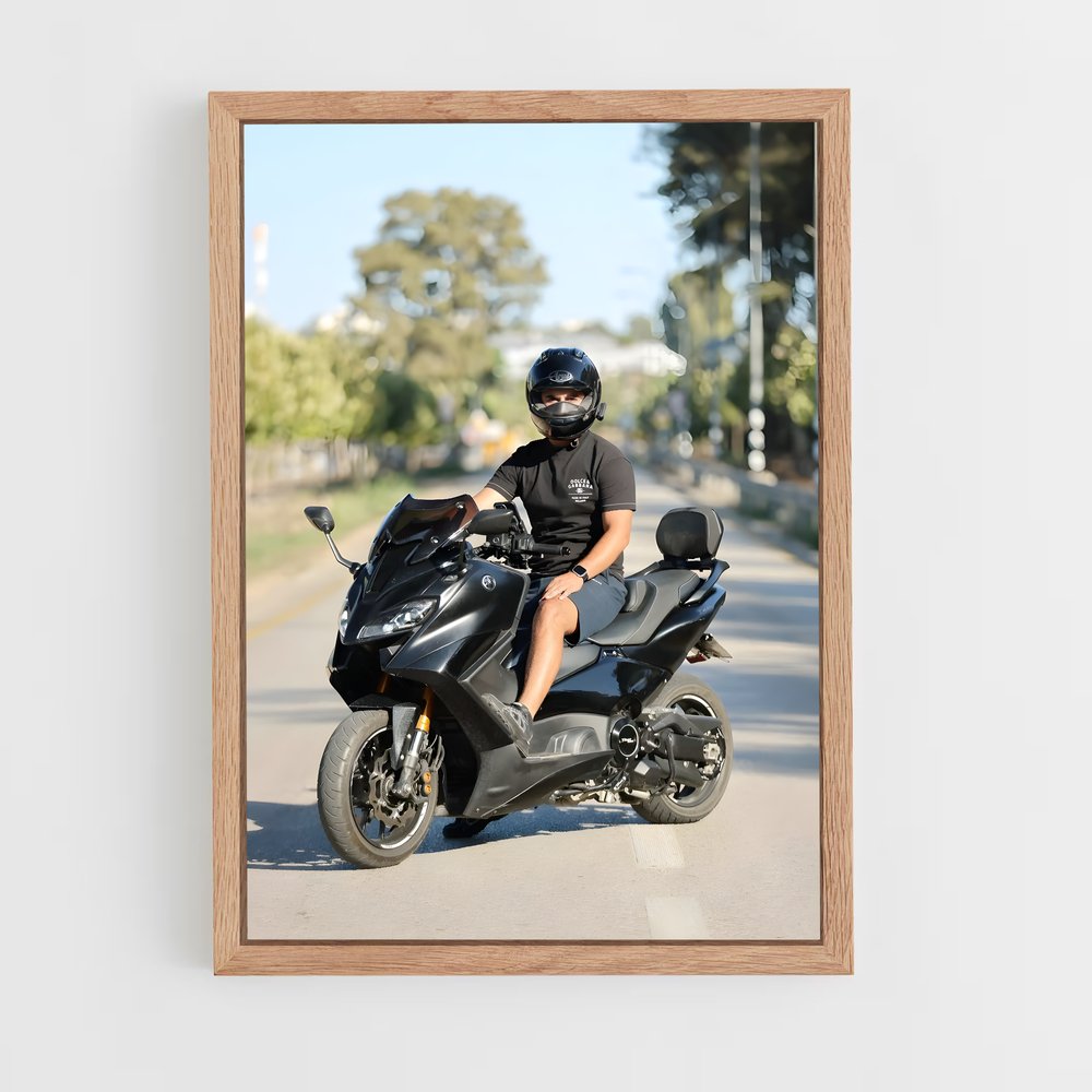 Poster Tmax éclatant – affiche Yamaha (vue 4)